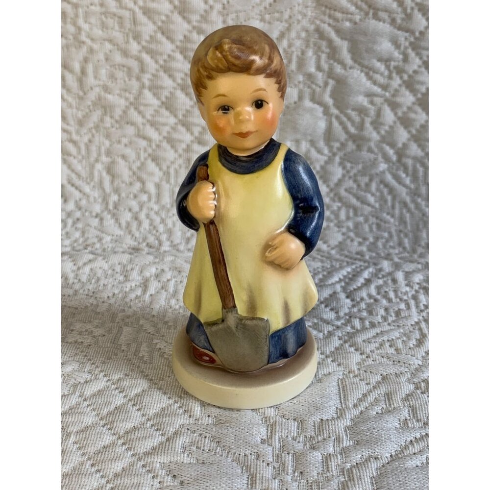 Hummel Goebel Garden Treasufes Figure #727 3.5” 1990s